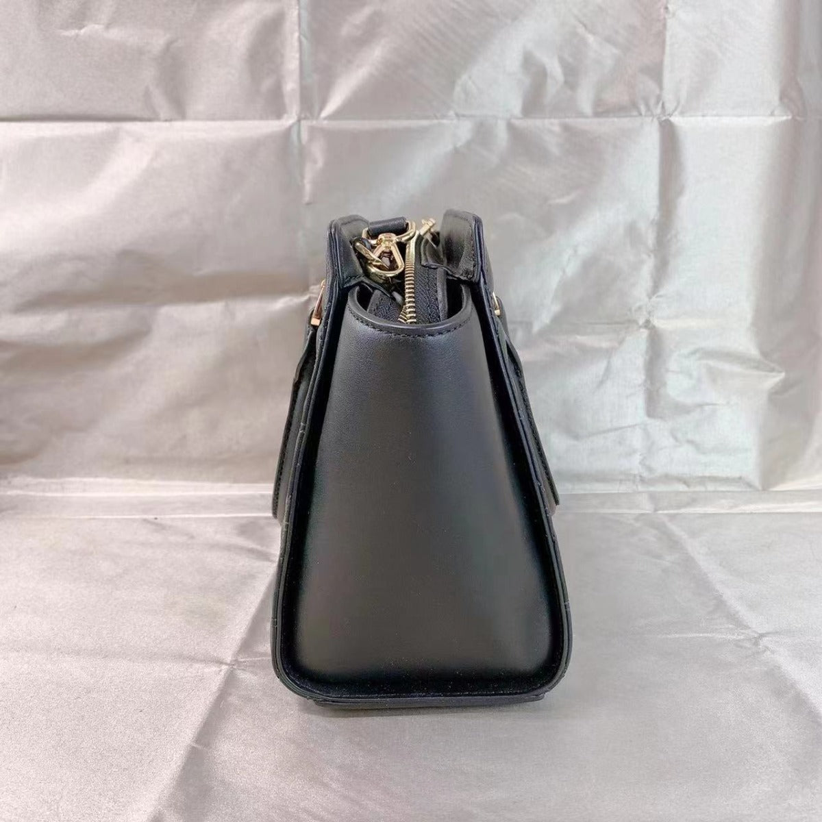 Michael Kors 30F7GLMS60 Satchel Bags In Black Michael Kors 30F7GLMS60 Satchel Bags In Black